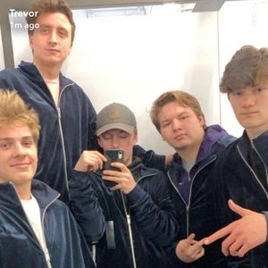 Meet your Posher, Sean